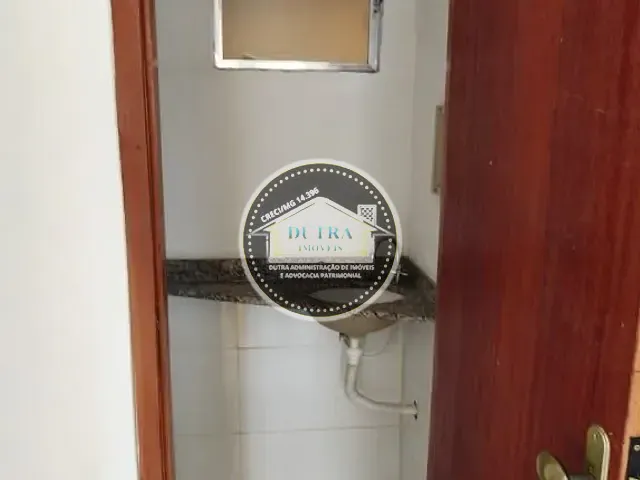 Casa 2 quartos e 2 banheiros, para alugar, no bairro Bandeirantes em Juiz de Fora