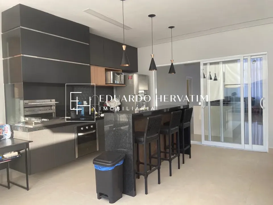 Casa, 3 quartos, 215 m² - Foto 2