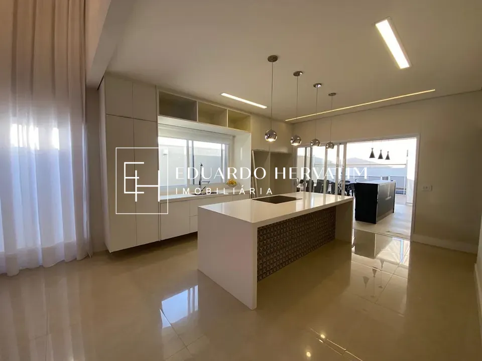 Casa, 3 quartos, 215 m² - Foto 7