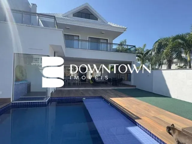 Casa com 330m² 3 quartos e 6 banheiros, à venda, no bairro Recreio dos Bandeirantes em Rio de Janeiro