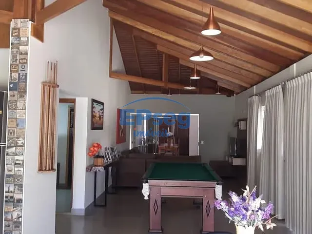 Casa com 2500m² 4 quartos e 3 banheiros, à venda, no bairro Recanto Santa Andréa em Cambé