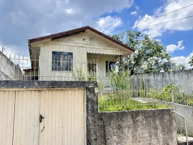 Casa com 293m² 3 quartos e 1 banheiro, à venda, no bairro Centro em Campo Largo