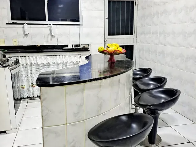 Casa com 180m² 3 quartos e 2 banheiros, à venda, no bairro Santa Amélia em Belford Roxo