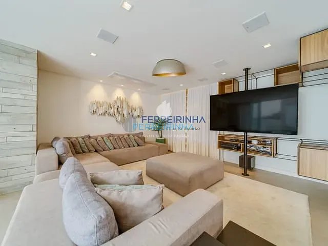 Casa com 511m² 4 quartos e 4 banheiros, à venda ou para alugar, no bairro Condomínio Residencial Alphaville em São José dos Campos