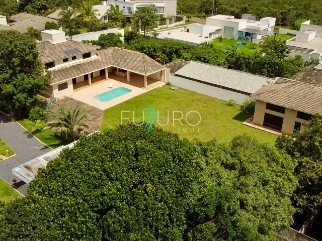 Casa com 1500m² 5 quartos e 6 banheiros, à venda, no bairro Setor Habitacional Jardim Botânico em Brasília
