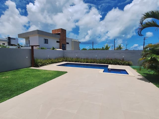 Casa com 450m² 4 quartos e 5 banheiros, à venda, no bairro Robalo em Aracaju