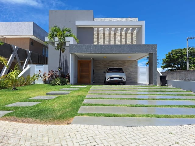 Casa com 450m² 4 quartos e 5 banheiros, à venda, no bairro Robalo em Aracaju