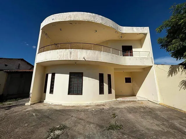 Casa 3 quartos e 3 banheiros, à venda, no bairro Fazenda CHESF em Paulo Afonso