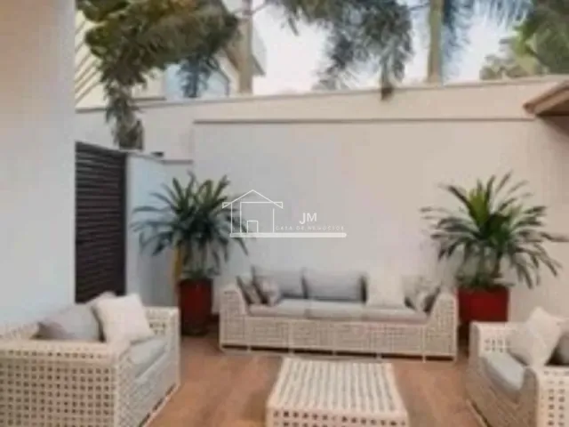 Casa com 480m² 3 quartos e 5 banheiros, à venda, no bairro Granja Marileusa em Uberlândia