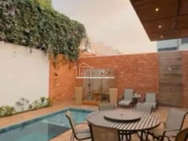 Casa com 480m² 3 quartos e 5 banheiros, à venda, no bairro Granja Marileusa em Uberlândia