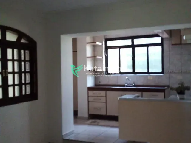 Casa 3 quartos e 2 banheiros, à venda, no bairro Vila Zat em São Paulo