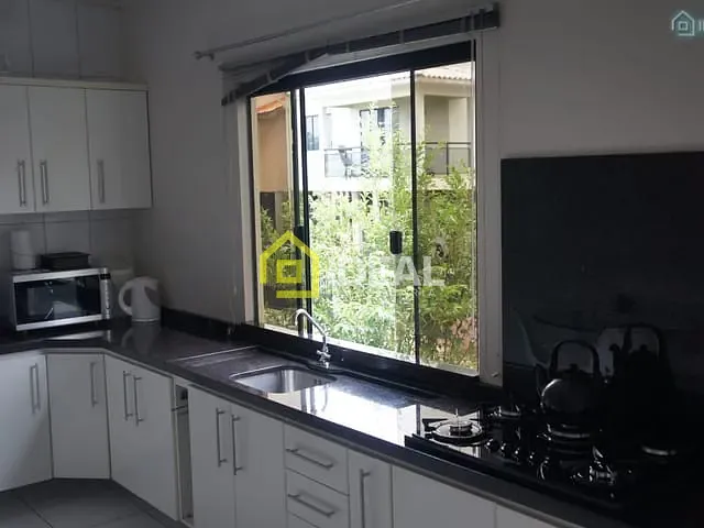 Casa 5 quartos e 3 banheiros, à venda, no bairro Petrópolis em Concórdia