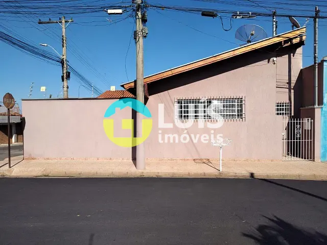 Casa 3 quartos e 3 banheiros, à venda, no bairro Pássaro da Ilha em Guaranésia