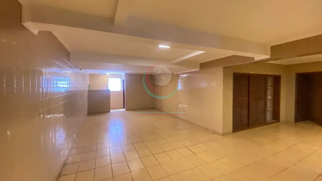 Casa, 4 quartos, 357 m² - Foto 1
