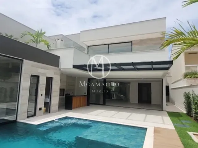 Casa com 400m² 4 quartos e 5 banheiros, à venda, no bairro Barra da Tijuca em Rio de Janeiro