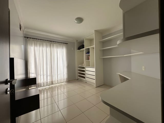 Casa 5 quartos e 7 banheiros, para alugar, no bairro Cidade Vera Cruz em Aparecida de Goiânia