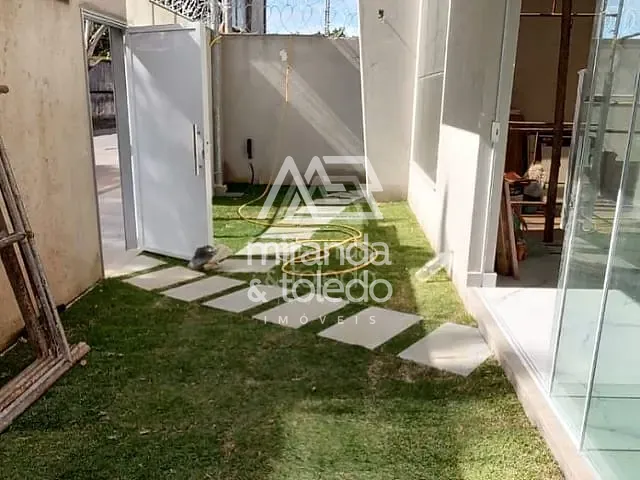 Casa com 190m² 3 quartos e 3 banheiros, à venda, no bairro Itapebussu em Guarapari