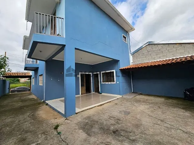 Casa com 540m² 3 quartos e 1 banheiro, à venda ou para alugar, no bairro centro em Piranguinho