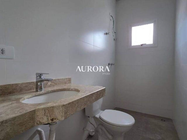 Casa com 180m² 3 quartos e 2 banheiros, à venda, no bairro Portal de Versalhes 1 em Londrina