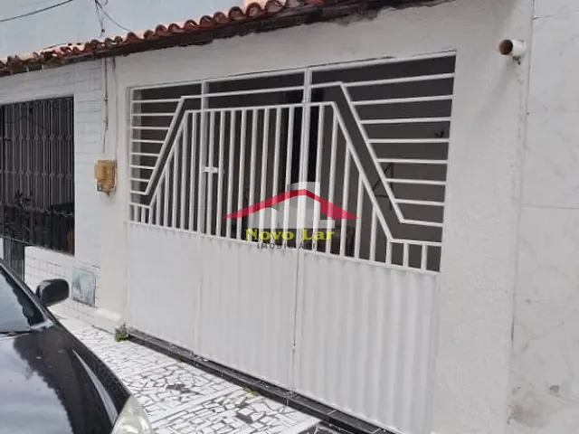 Casa 2 quartos e 1 banheiro, à venda, no bairro Fátima em Fortaleza