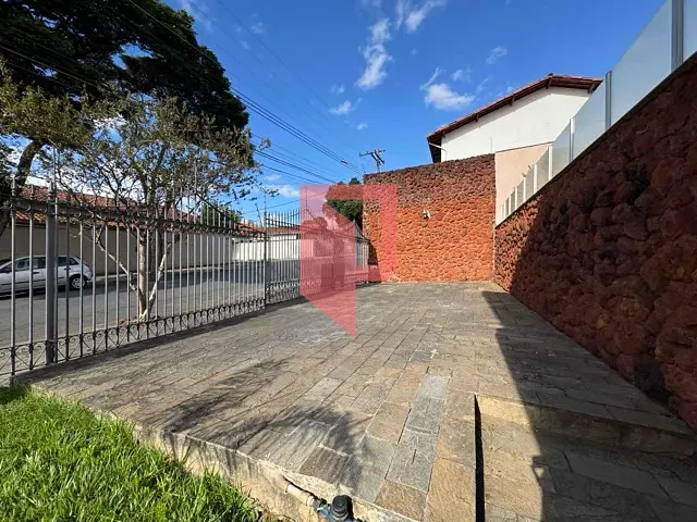Casa com 780m² 5 quartos e 5 banheiros, à venda, no bairro Santa Branca em Belo Horizonte