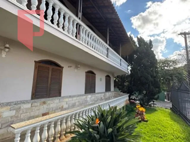 Casa com 780m² 5 quartos e 5 banheiros, à venda, no bairro Santa Branca em Belo Horizonte