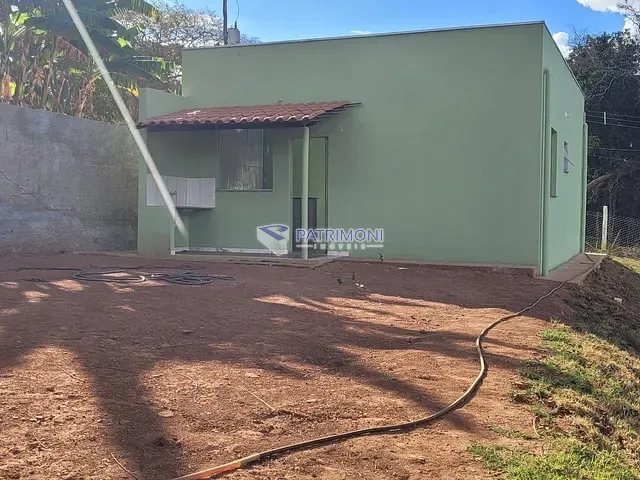 Casa com 90m² 2 quartos e 1 banheiro, à venda, no bairro Vila Maria Regina em Juatuba