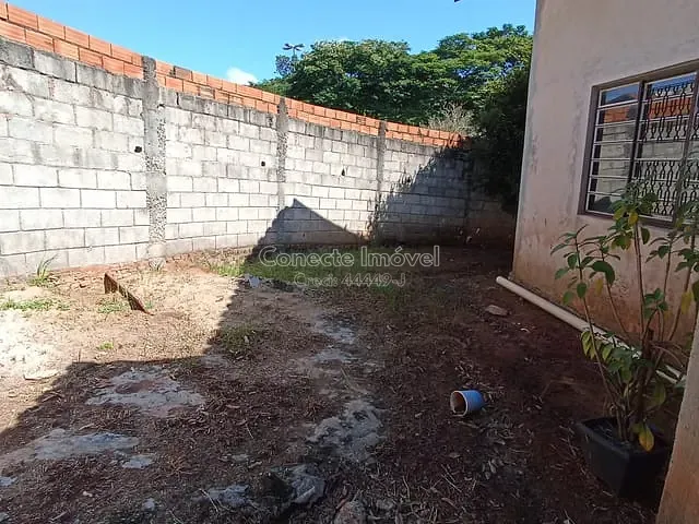 Casa com 280m² 3 quartos e 2 banheiros, à venda, no bairro Loteamento Capotuna em Jaguariúna