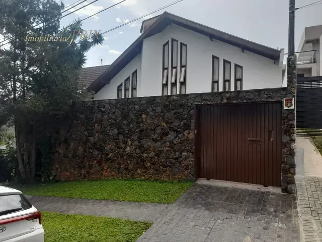 Casa com 365m² 4 quartos e 5 banheiros, à venda, no bairro Atuba em Curitiba