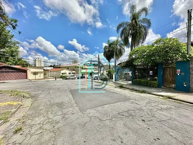Casa com 283m² 4 quartos e 3 banheiros, à venda, no bairro Jardim Jussara em São Paulo
