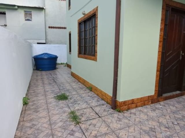 Casa 3 quartos e 2 banheiros, à venda, no bairro Centro em Rio das Ostras