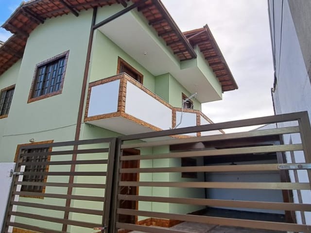 Casa 3 quartos e 2 banheiros, à venda, no bairro Centro em Rio das Ostras
