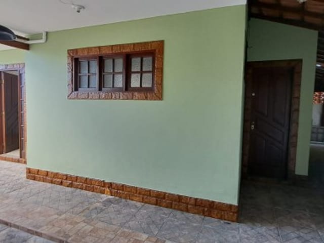 Casa 3 quartos e 2 banheiros, à venda, no bairro Centro em Rio das Ostras