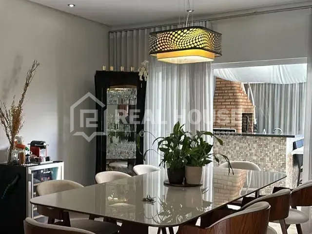 Casa 3 quartos e 5 banheiros, à venda, no bairro Parque Residencial Villa dos Inglezes em Sorocaba