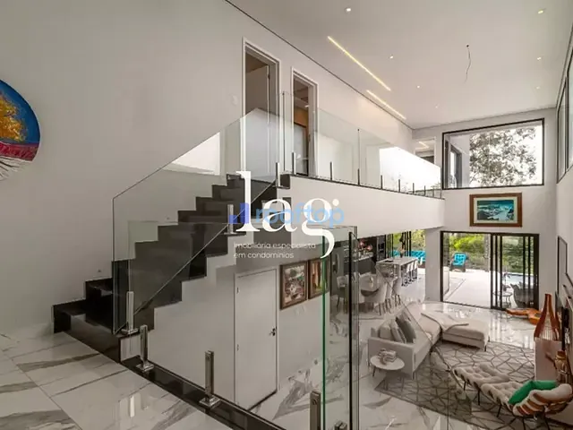 Casa com 455m² 4 quartos e 4 banheiros, à venda, no bairro Alphaville Nova Esplanada 4 em Votorantim