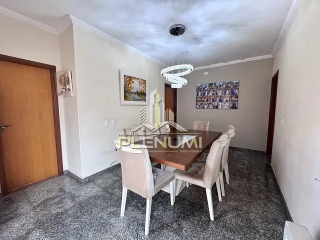 Casa com 352m² 3 quartos e 3 banheiros, à venda, no bairro Saúde em Rio Claro