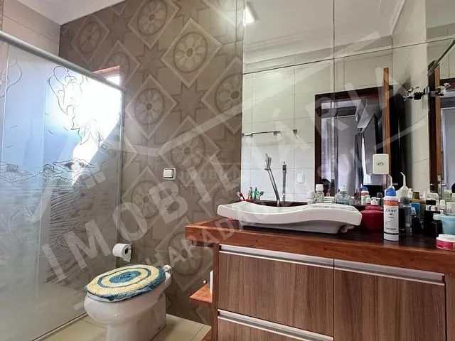 Casa 4 quartos e 2 banheiros, à venda, no bairro ESPLANADA III em Chapadão do Sul