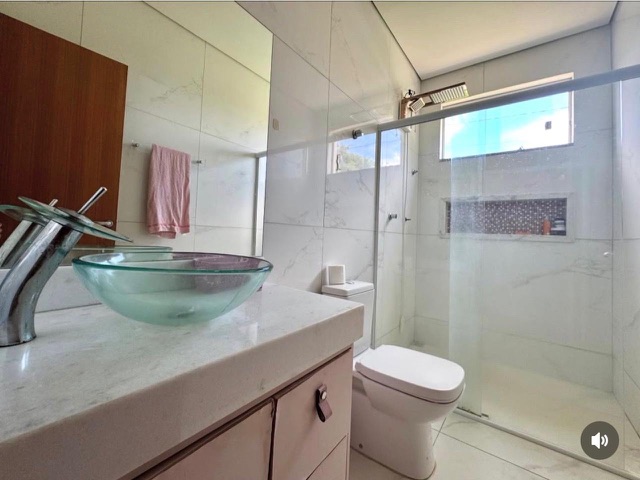 Casa 3 quartos e 2 banheiros, para alugar, no bairro Vale do Tamanduá em Santa Luzia