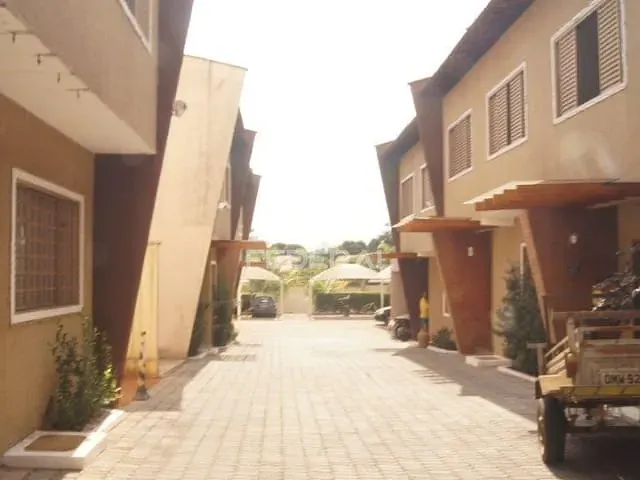 Casa com 104m² 3 quartos e 3 banheiros, à venda, no bairro Parque Amazônia em Goiânia