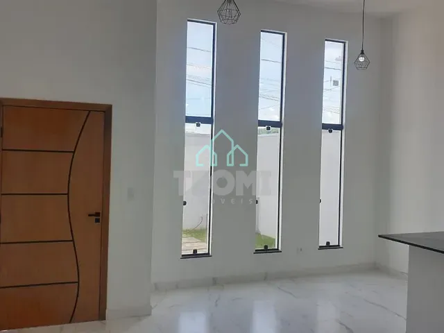 Casa com 138m² 2 quartos e 2 banheiros, à venda, no bairro Jardim do Lago I em Taubaté