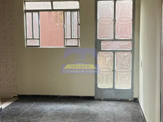 Casa 4 quartos e 2 banheiros, para alugar, no bairro Hamilton em Itabira