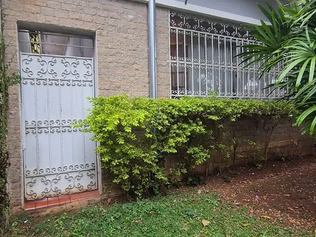 Casa com 455m² 4 quartos e 4 banheiros, à venda, no bairro Jardim Guanabara em Campinas