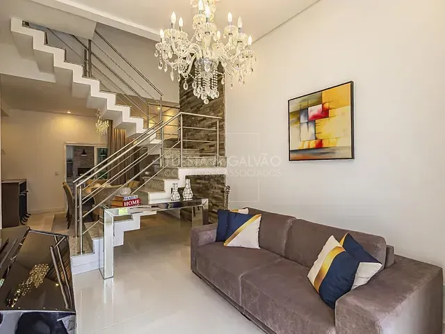 Casa com 235m² 3 quartos e 4 banheiros, à venda, no bairro Pilarzinho em Curitiba