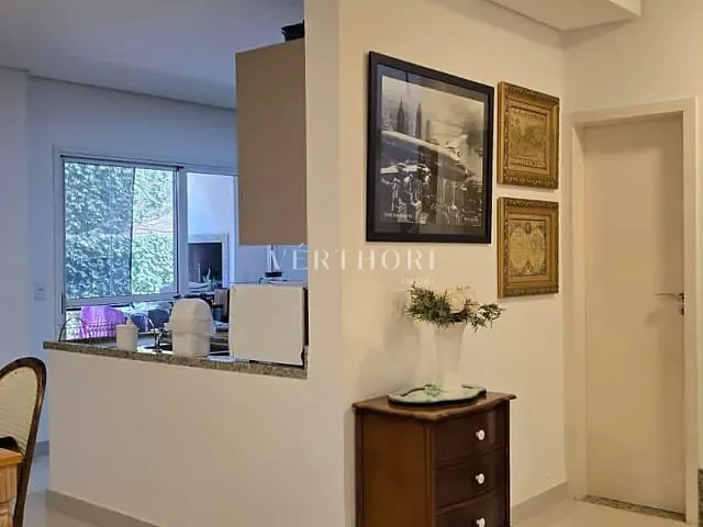 Casa 3 quartos e 4 banheiros, para alugar, no bairro Esperança em Londrina