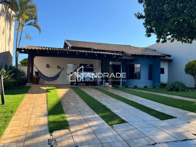 Casa com 650m² 6 quartos e 3 banheiros, à venda, no bairro Jardim Menegazzo em Apucarana