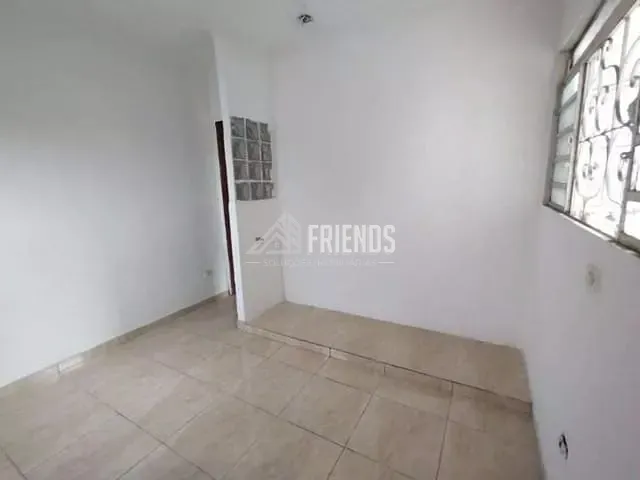 Casa com 400m² 1 quarto e 2 banheiros, para alugar, no bairro Vila Londrina em São Paulo