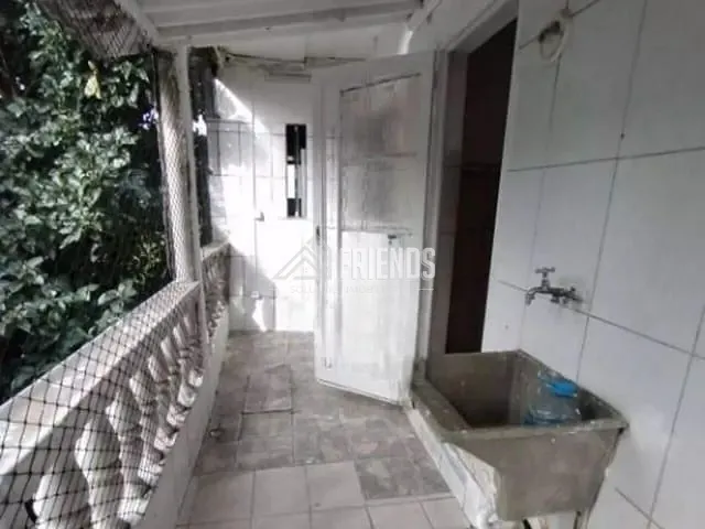 Casa com 400m² 1 quarto e 2 banheiros, para alugar, no bairro Vila Londrina em São Paulo