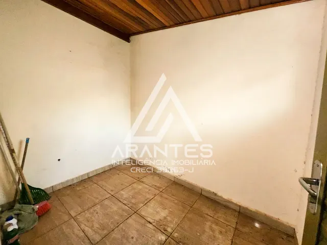 Casa 4 quartos e 2 banheiros, à venda, no bairro São Judas Tadeu em Barretos
