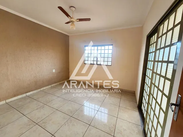 Casa 4 quartos e 2 banheiros, à venda, no bairro São Judas Tadeu em Barretos