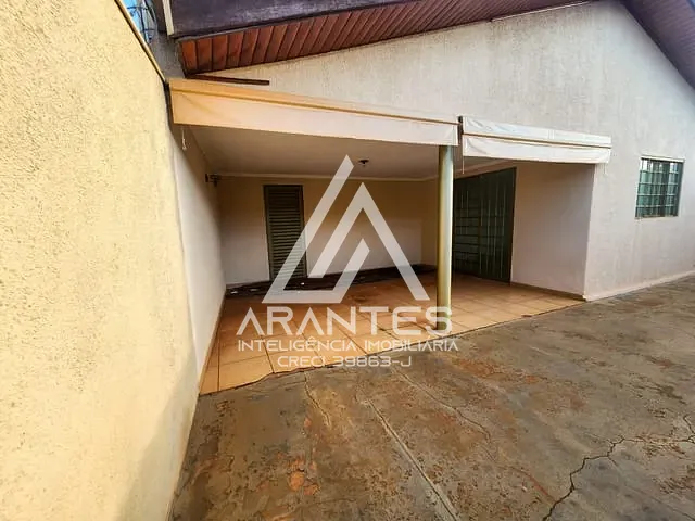 Casa 4 quartos e 2 banheiros, à venda, no bairro São Judas Tadeu em Barretos